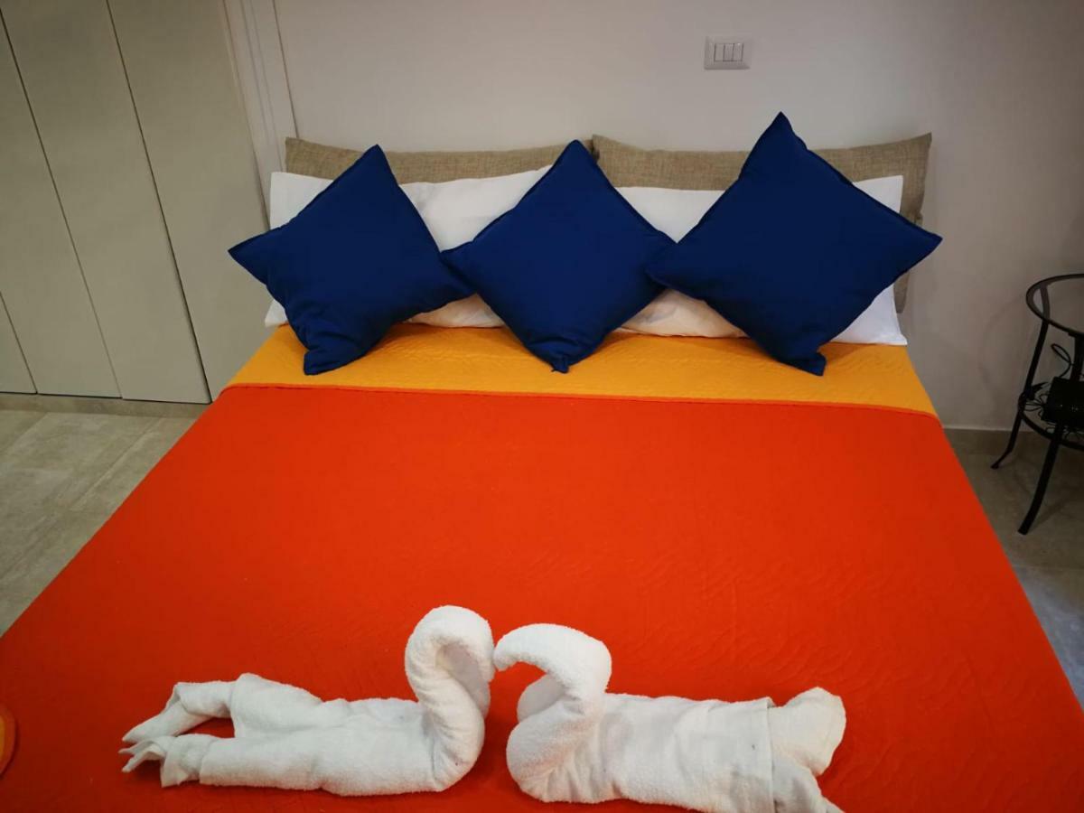 La Stanza Di Chaila Napels
